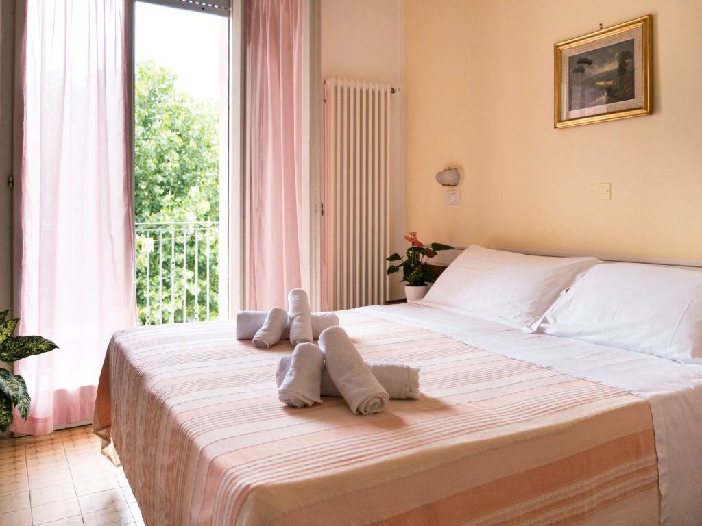 Immagine - "Room with balcony"