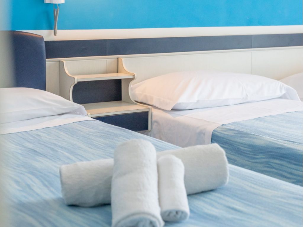 Immagine - "Family Rooms"